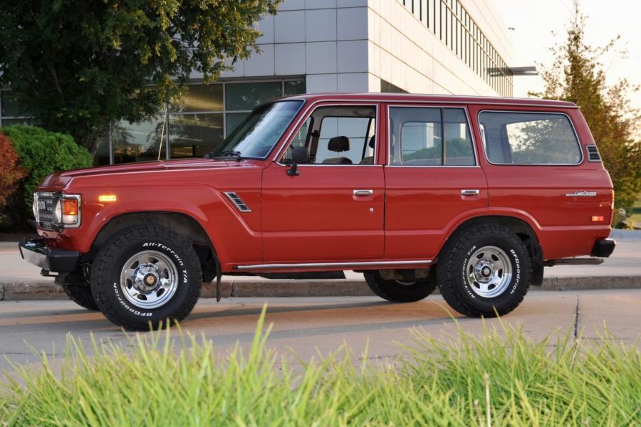  Toyota Land Cruiser 60 (FJ60) 1984 года  (NA) (фото 11 из 251)